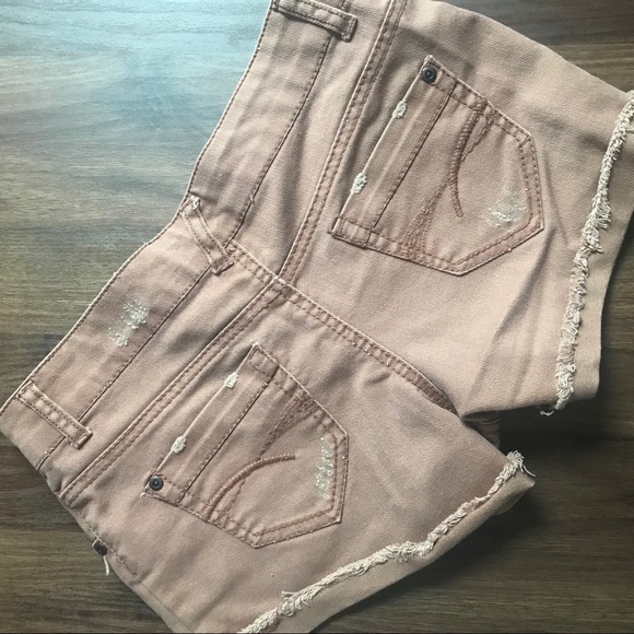 Shorts - Picture 5 of 7